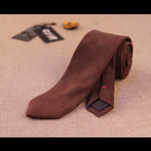 

2020 6cm Formal Skinny Necktie for Mens Suede Ties Groom Gentleman Narrow Ties Men Wedding Party Gifts Gravata Custom LOGO