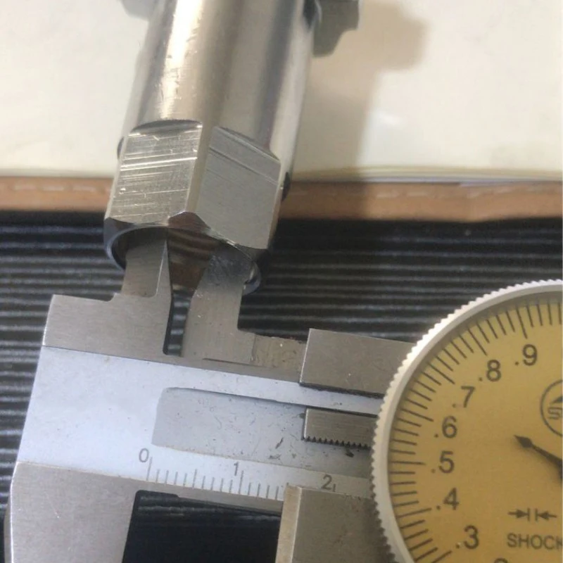 

Spray Airbrush Connector PPS Spray Cup Adapter Pot Joints 16X1.5 for Spray Disposable Measuring Cup