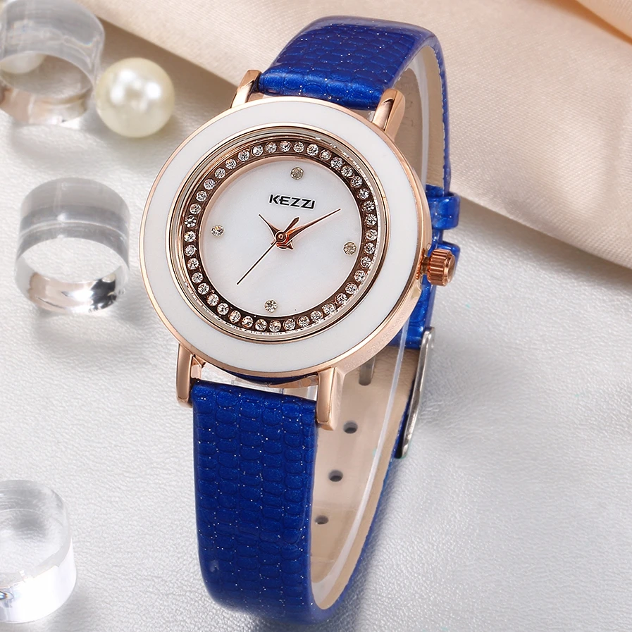 

NO.2 Brand Women Bracelet Watch Fashion Flower Dial Quartz Watches Clock