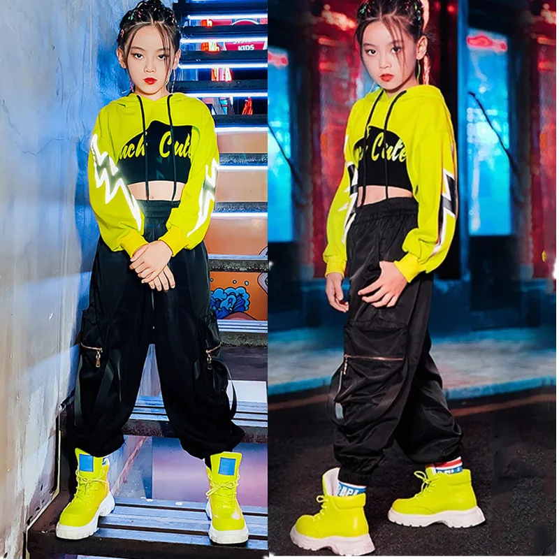 

Костюм для девочек, в стиле хип-хоп, флуоресцентный зеленый укороченный топ, повседневные черные штаны, джазовая танцевальная одежда для де...