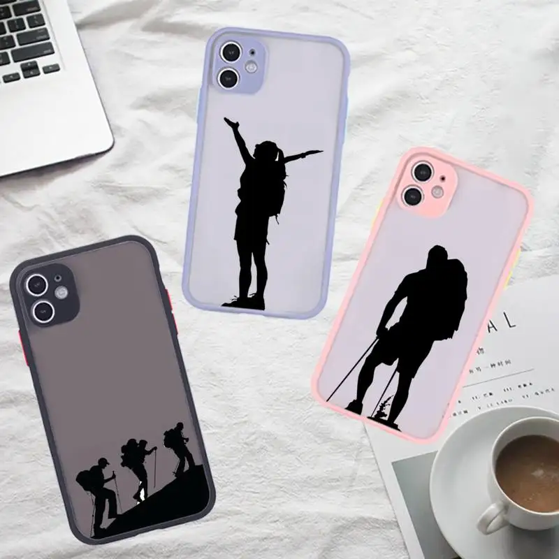 

Backpacker Backpacker climbing Phone Case For iPhone 12 11 Mini Pro XR XS Max 7 8 Plus X Matte transparent Gray Back Cover