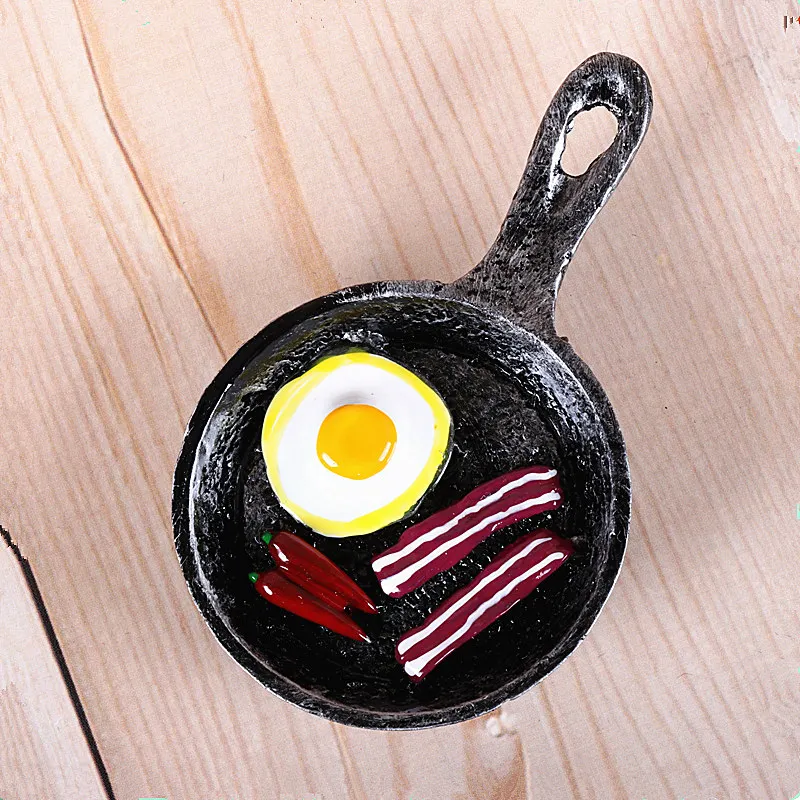 pan Bionic food refrigerator magnetic paste milk pan egg bread tomato refrigerator paste message stick magnet button home decoration - Color: pan