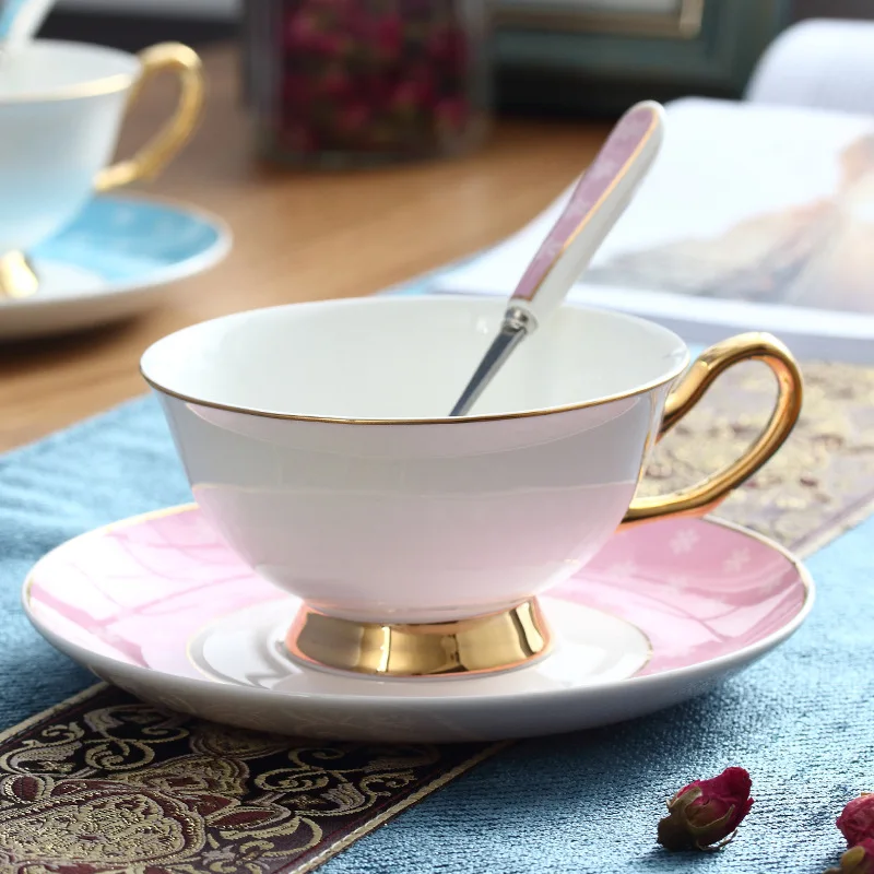 

Pink Cute Bone Porcelain Cup with Saucer Spoon Ceramics Simple Milk Tea Cup Modern Design Coffee Cups Tazas Para Cafe