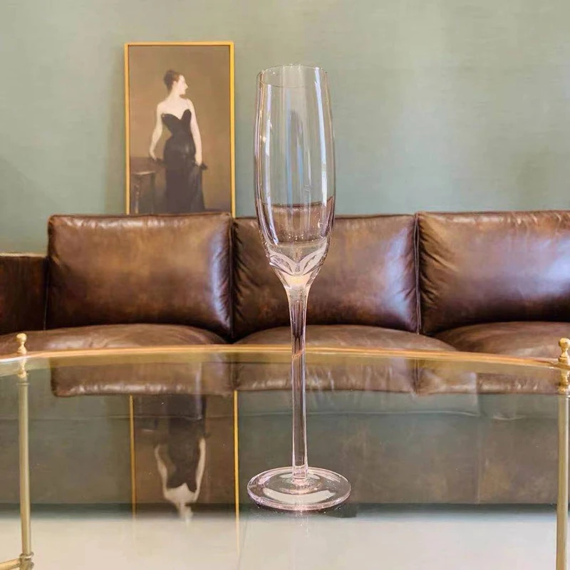 

A Single Wine Glass Full-bodied Red Wine Glass 700ml