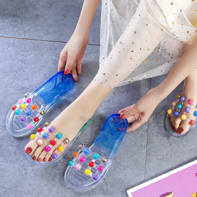 Summer New Style Crystal Slippers Women External Wear Soft Bottom Transparent Beach Shoes Slides Leisure Square Heel String Bead