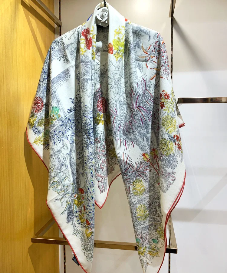

Peacock Manor Printing Scarf Women 30% Silk 70% Cashmere Blended Scarves Hand Rolled Edges 140*140cm Wrap 55''x55'' Female