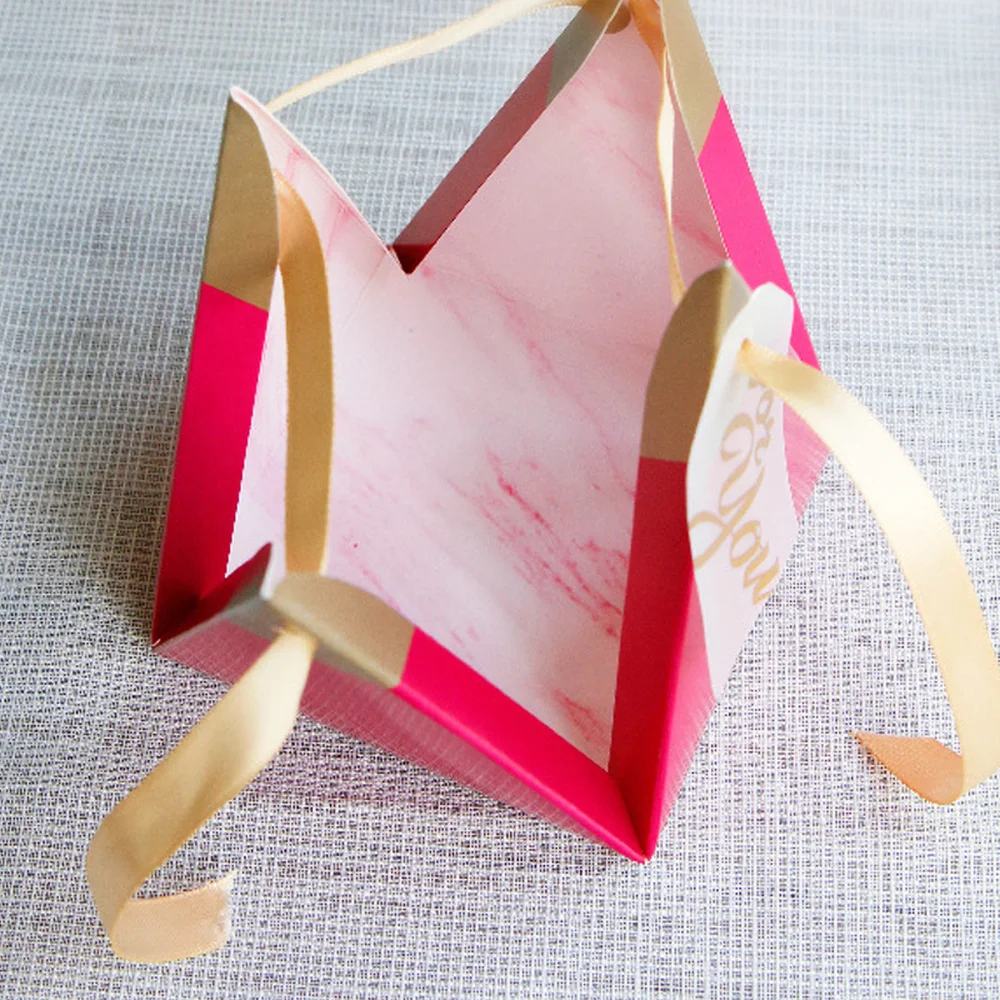 50 шт розово-красная Пирамида стиль коробка конфет Свадебные помолвки сувениры