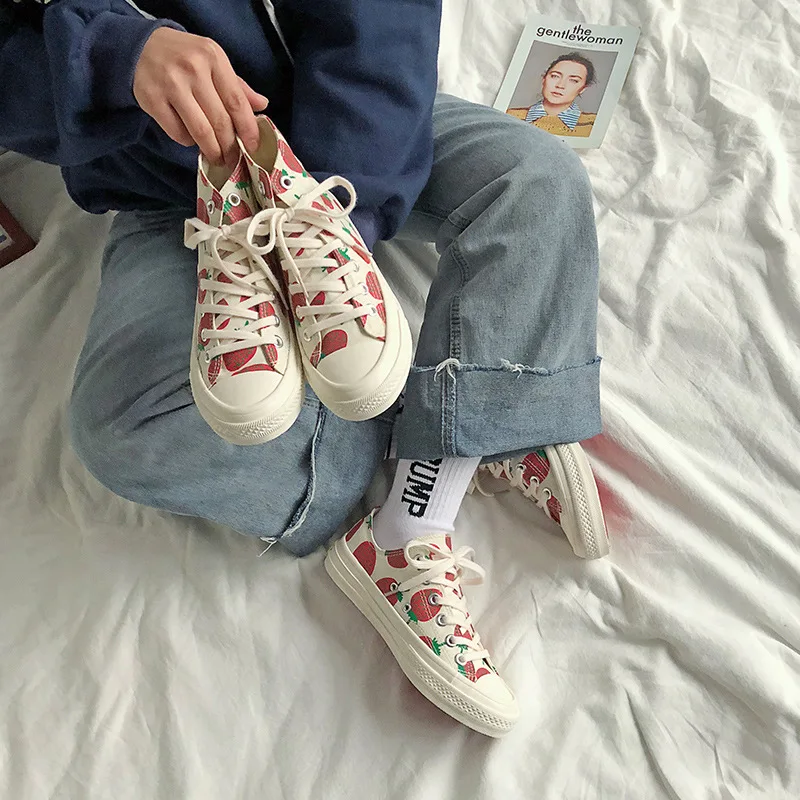

SWYIVY Strawberry Print Women Canvas Shoes Flats Women Vulcanized Shoes Lace-Up Female Casual Shoes Ladies Canvas Sneakers