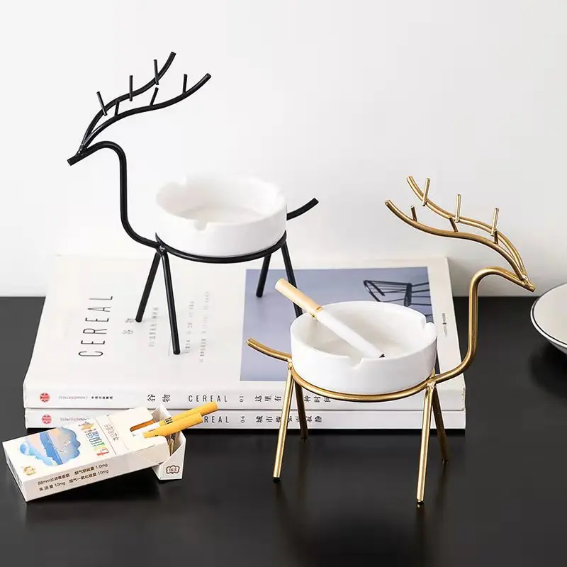 

Nordic Ashtray Home, Creative Personality, Bedside Office, Living Room Decoration, Iron Art, Cartoon Deer Modeling, Ashtray