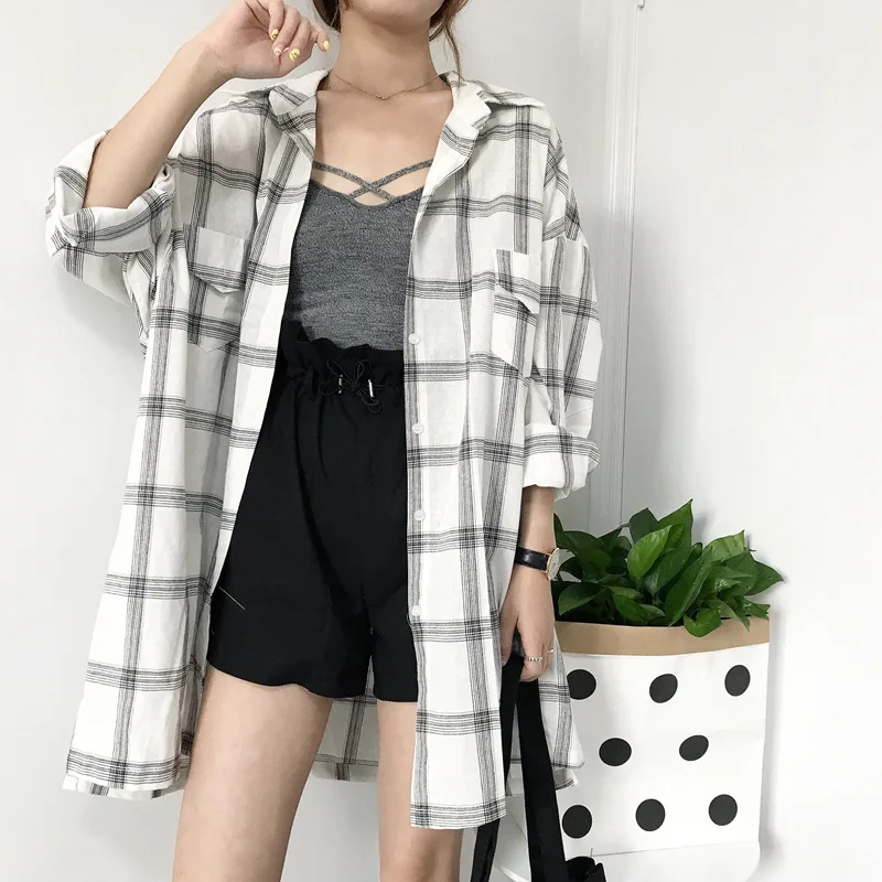 

2021 Plaid shirt women loose wild long-sleeved coat large size bat female students loose trend