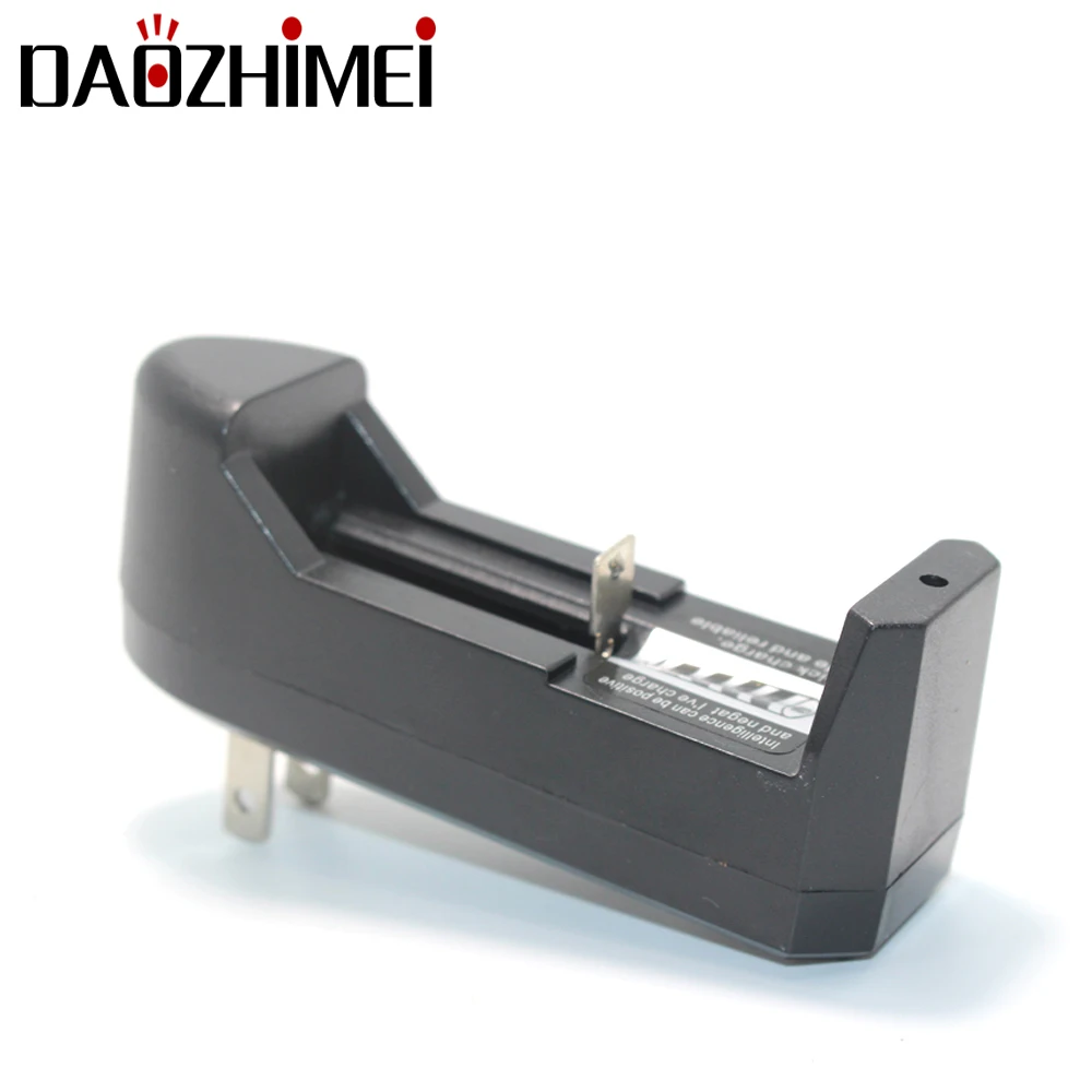 

EU Plug Ajustable Universal Battery Charger Charging For 3.7V 18650 16340 14500 Li-ion Rechargeable Battery LED flashlight 1PC