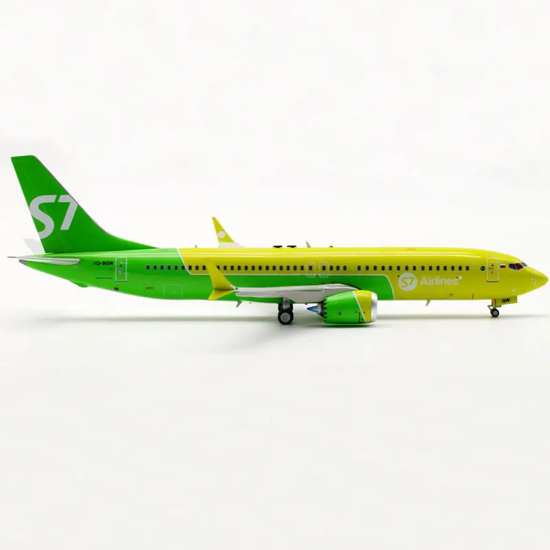 Игрушечная модель самолета 1:200 B737 Max Air Siberian S7 airlines way с базовым шасси литой Сплав