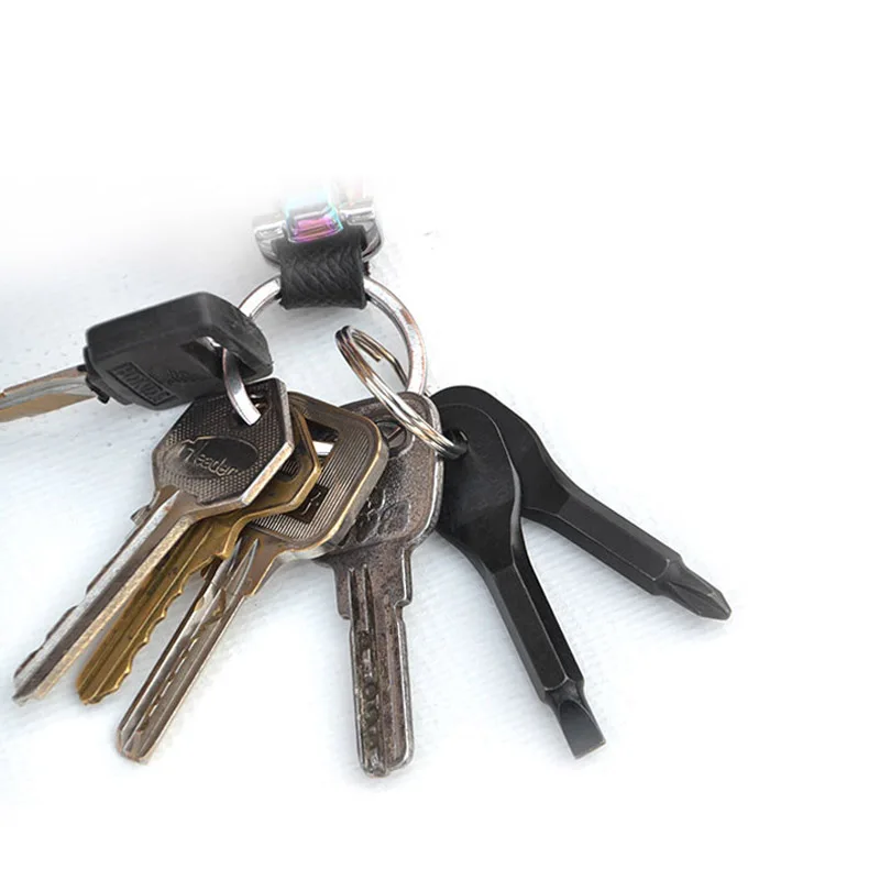 

Multifunctional screwdriver mini key ring EDC