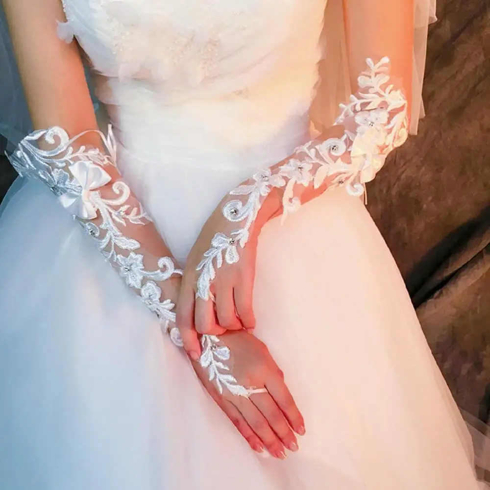 Роскошные белые кружевные свадебные перчатки без пальцев 2019 женские длинные