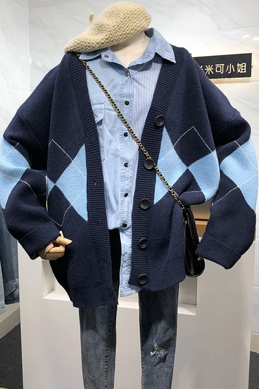 

Korean Version of Diamond Plaid V-neck Knitted Cardigan Women's 2021 Autumn and Winter College Style Loose Lazy Sweater Coat