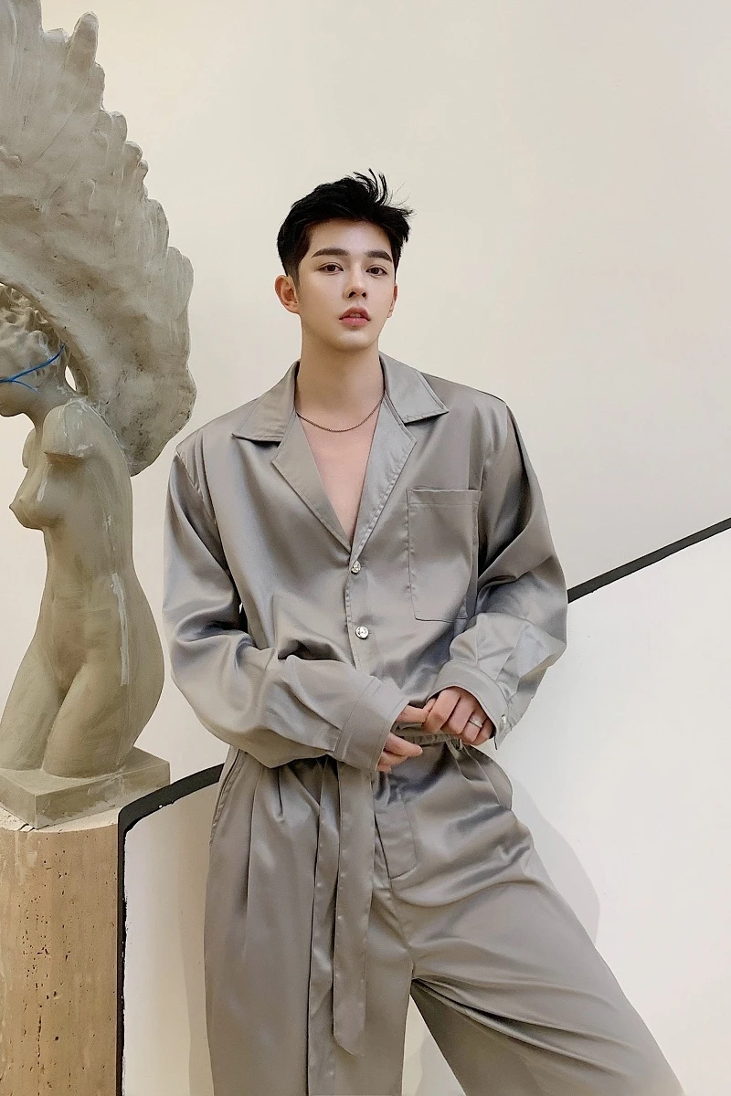 

2020 Spring And Autumn Original Silky Fabric Loose Solid Color Long Sleeve Shirt Fashion Casual Wild Lapel Top Gray / Black M-XL