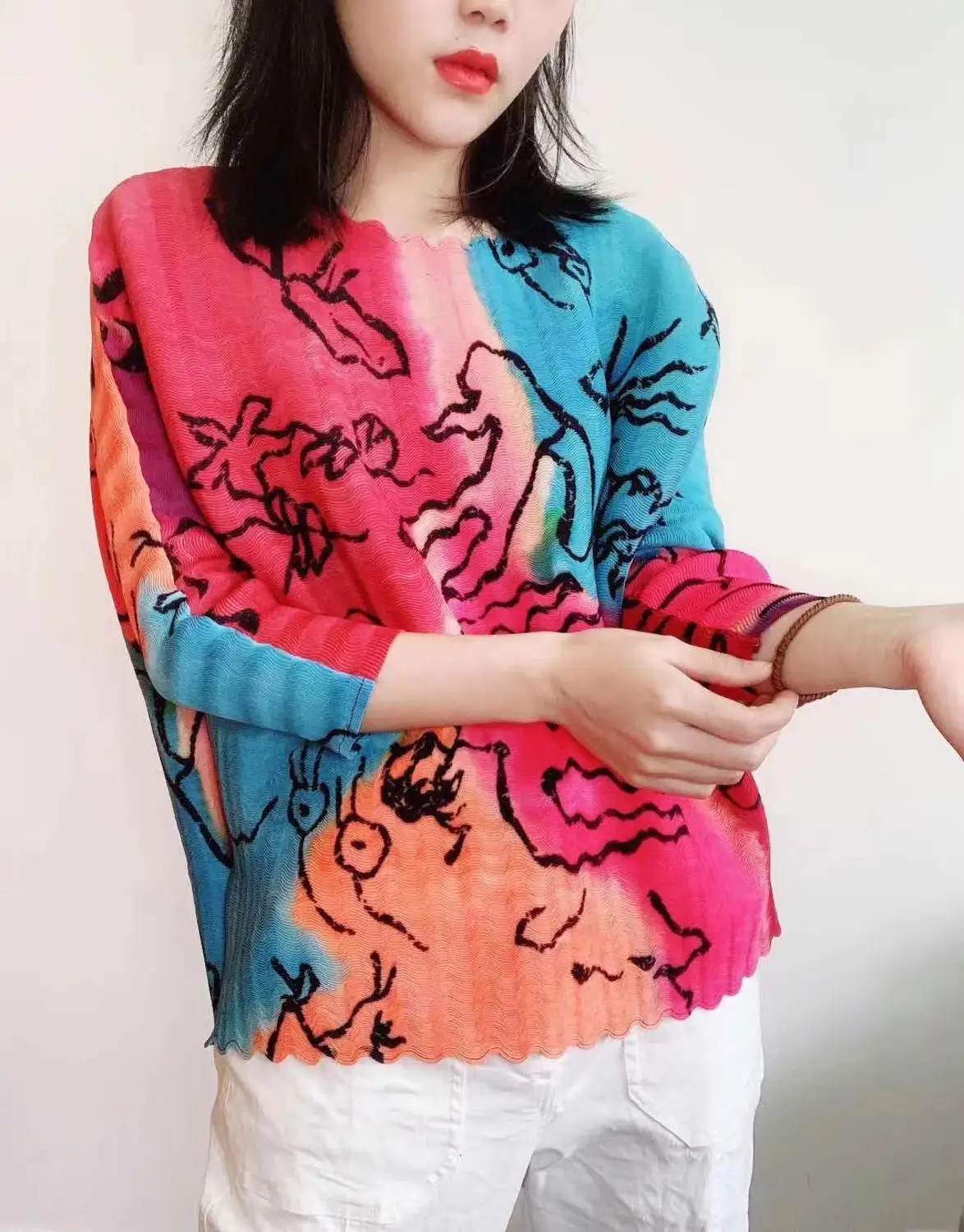 

HOT SELLING Fashion joker loose Batwing sleeve fold in print T-shirt IN STOCK