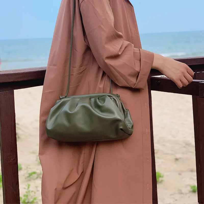 Женские сумки из мягкой кожи с облаком дизайнерские на одно плечо клецкой