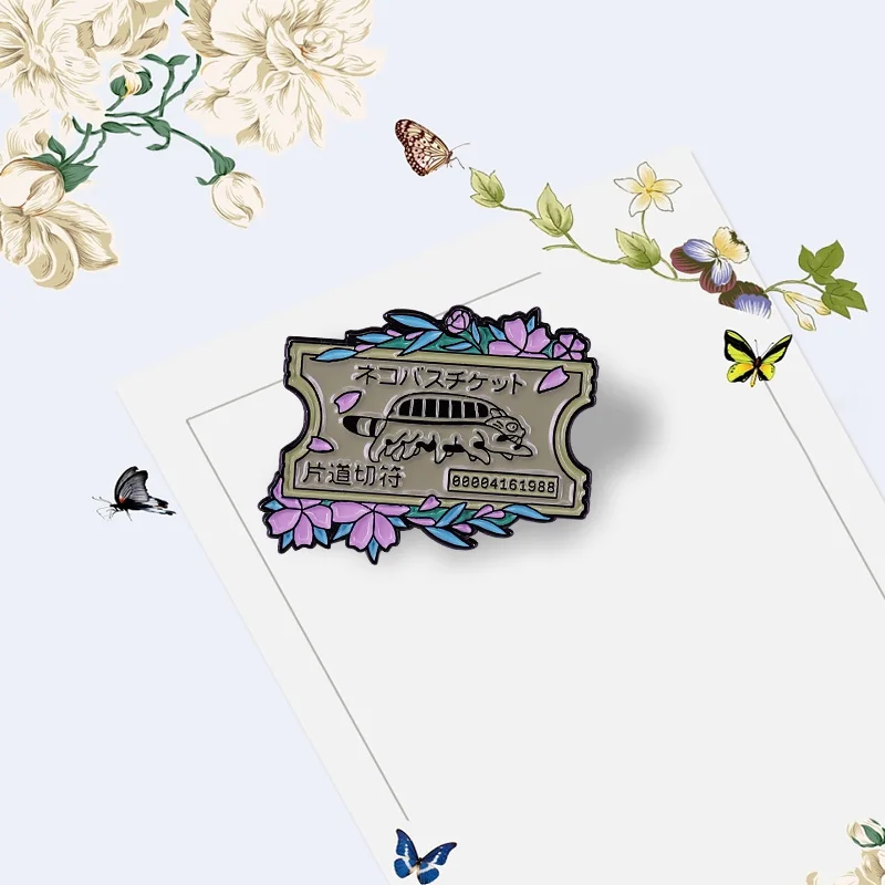 Брошь в виде змеиного поезда Тоторо кэтбуса односторонняя брошь цветочного