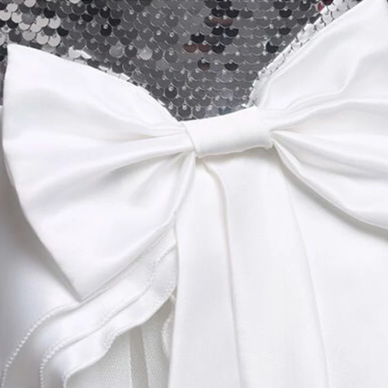 

Flower Girls Dresses Illusion Sequined Bow O-Neck Sleeveless Lace Luxury White Tulle Floor-Length Kids Party Princess Gown F343