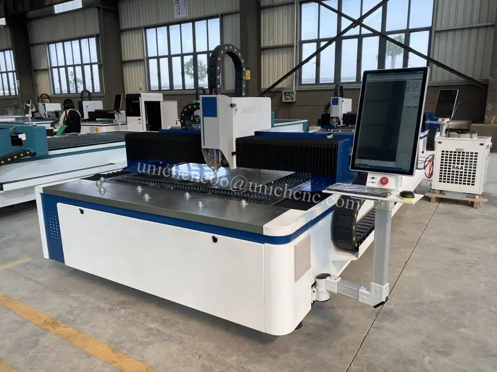 Cnc углеродистая сталь нержавеющая алюминиевое волокно Лазерная резка машина 1530