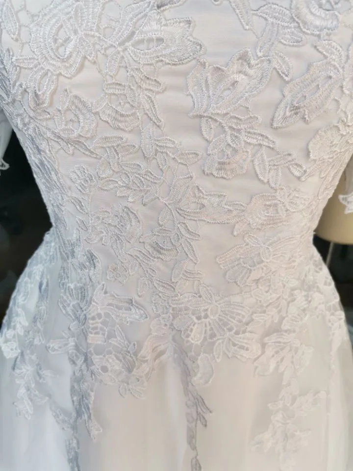 Женское свадебное платье в пол с V-образным вырезом | Свадьбы и торжества