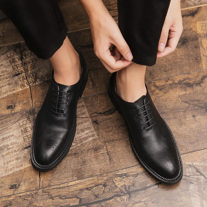 

Men Shoes Leather Sneaker Men Oxford brogue Business dress Shoes Lace-Up Pointed Toe Dress Shoes Men Loafers Flat Footwear s5