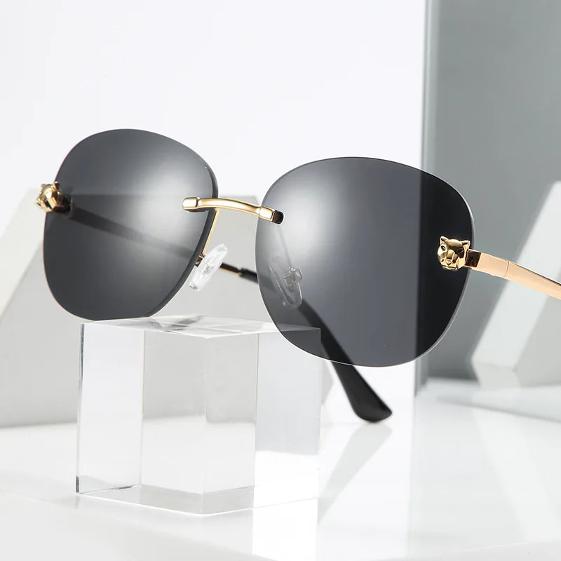 

Brand Classic Black Rimless Sunglasses Vintage Retro Round Glasses Women Frameless Sun Glasses Female Lunettes De Soleil G0081