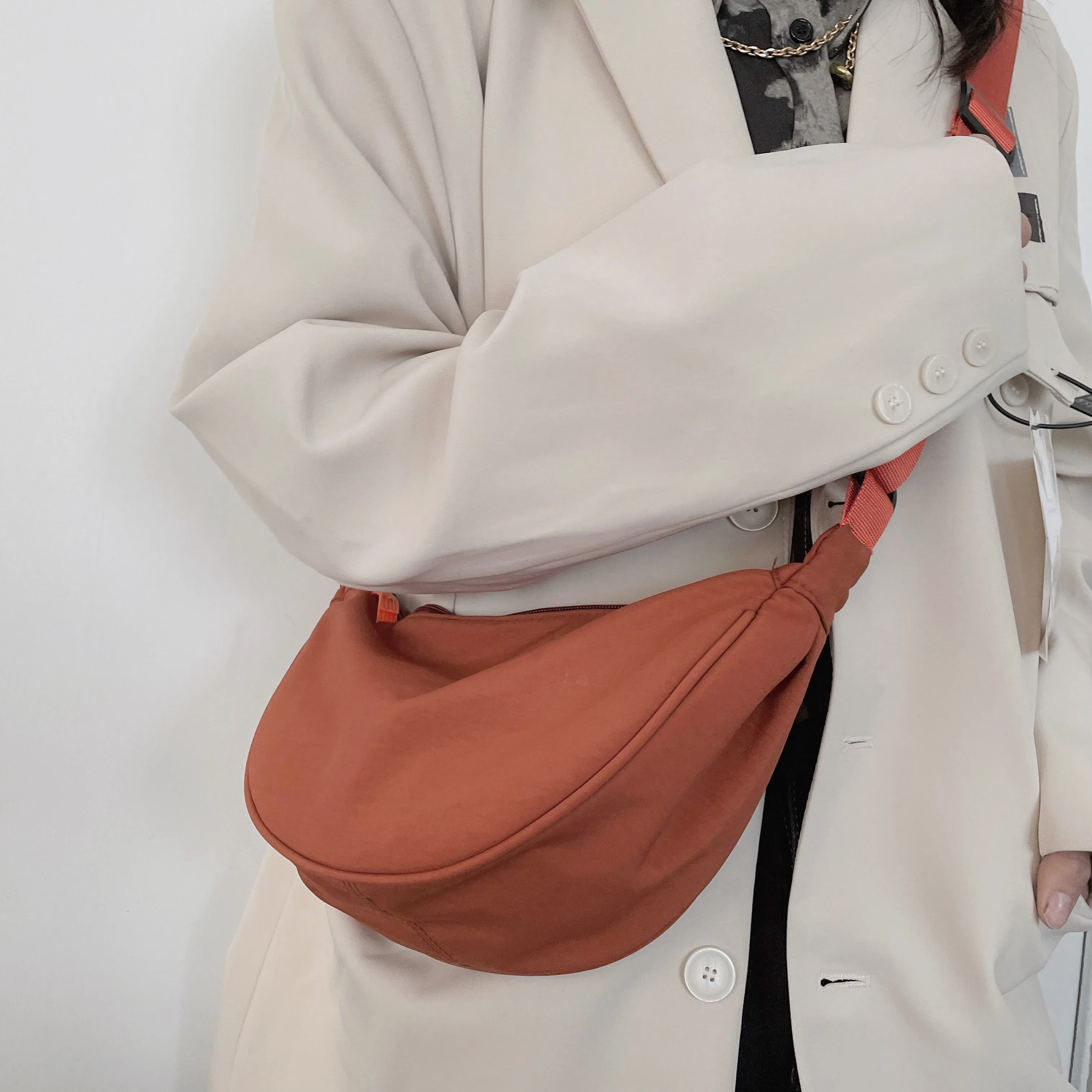 2021 Women Shoulder Messenger Bag Cute Waterproof Nylon Fashion Crossbody Large Capacity Travel Purse Japan Style |