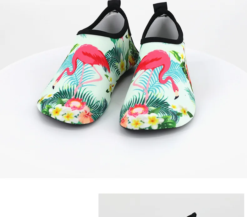 Sapatos de Água Crianças Descalço Rápido-seco Aqua Yoga Meias Meninos Meninas Flamingo Mergulho Natação Sapatos Praia Chinelos 1 sapatos praia crianças chinelos