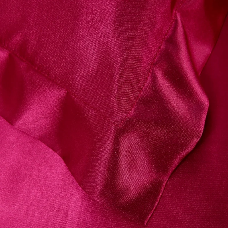 Однотонное атласное постельное белье в стиле корта BS05 черный и серебристый