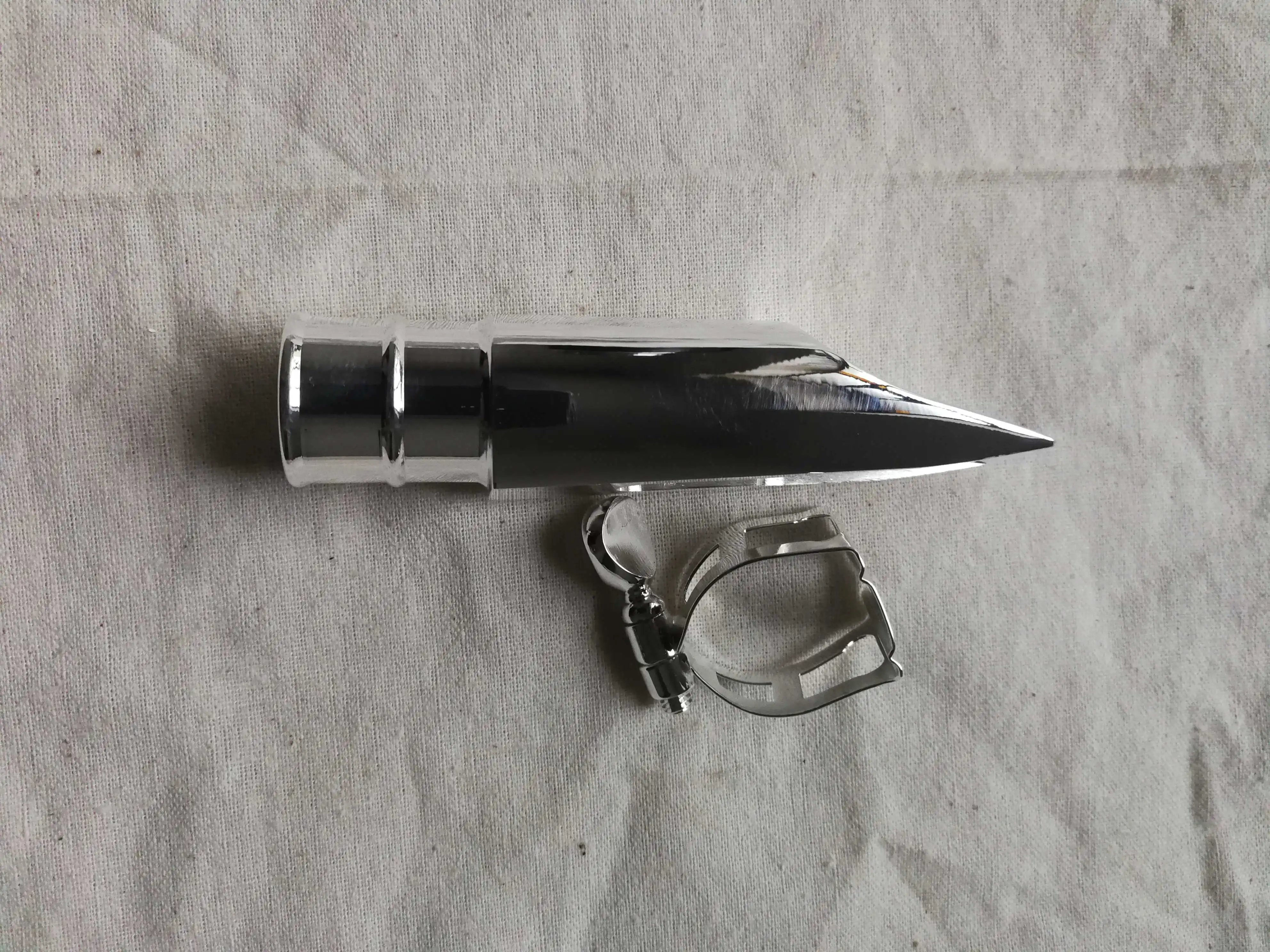 

New Alto Silver -Plated Metal Flute Head with Bright Tone and Transparent Control. The Air Outlet Is No. 5 to No. 9