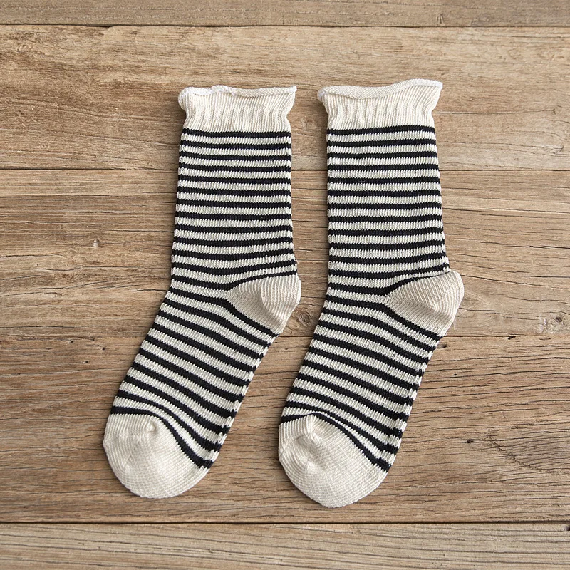 

Plusox Autumn and Winter New Thick Thread Women's Loose Lipped Striped Fashion Pile Socks Cotton Socks Middle Tube Socks