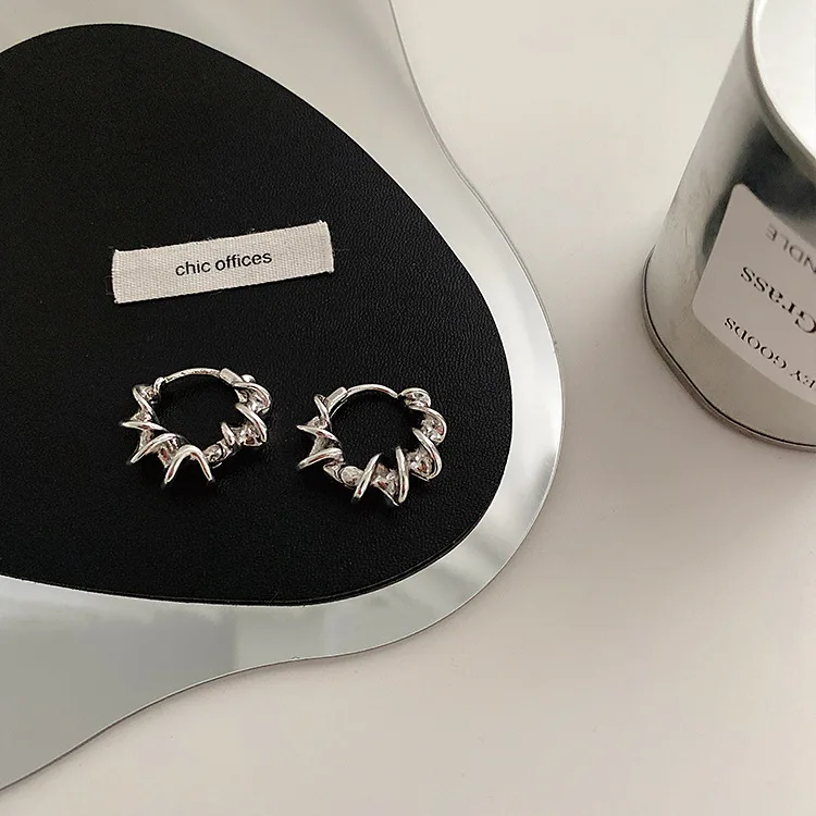 

Christmas Korean Retro14k Gold Silver Twisted Texture Metal Hoop Earrings S925 Needle Female Versatile Temperament Jewelry Gifts