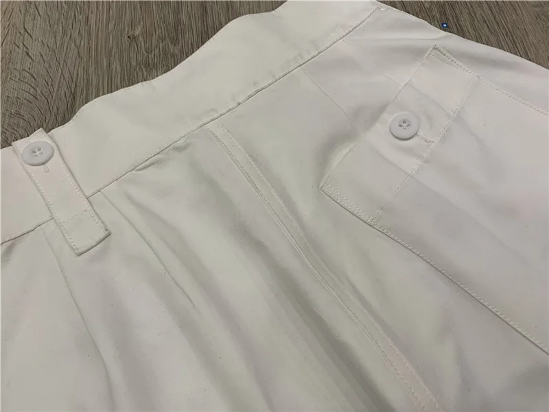 

2021 Women Pants Spring and Summer New Shorts Women Cotton Casual Knee Length Shorts