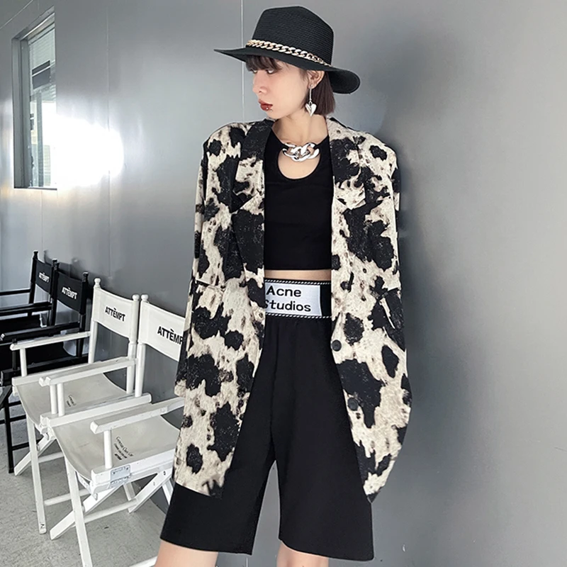 

[EAM] Women Pattern Printed Big Size Thin Blazer New Lapel Long Sleeve Loose Fit Jacket Fashion Tide Spring Summer 2021 1DE1526