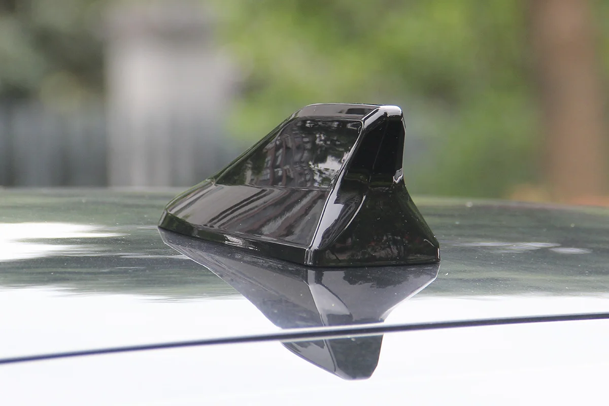 Универсальный для большинства автомобилей акульих плавников антенна автомобиля аудио антенны покрывает акульих плавников радио Aerails aleta de tiburon antena модель
