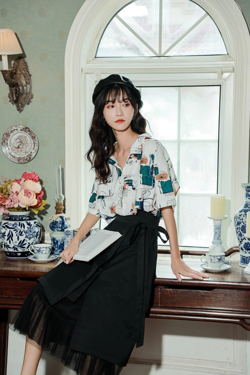 

2021 Summer Women Tops Short Sleeve Print Loose Casual Vintage Elegant Korean Shirt Female Streetwear Harajuku Blouse Shirts