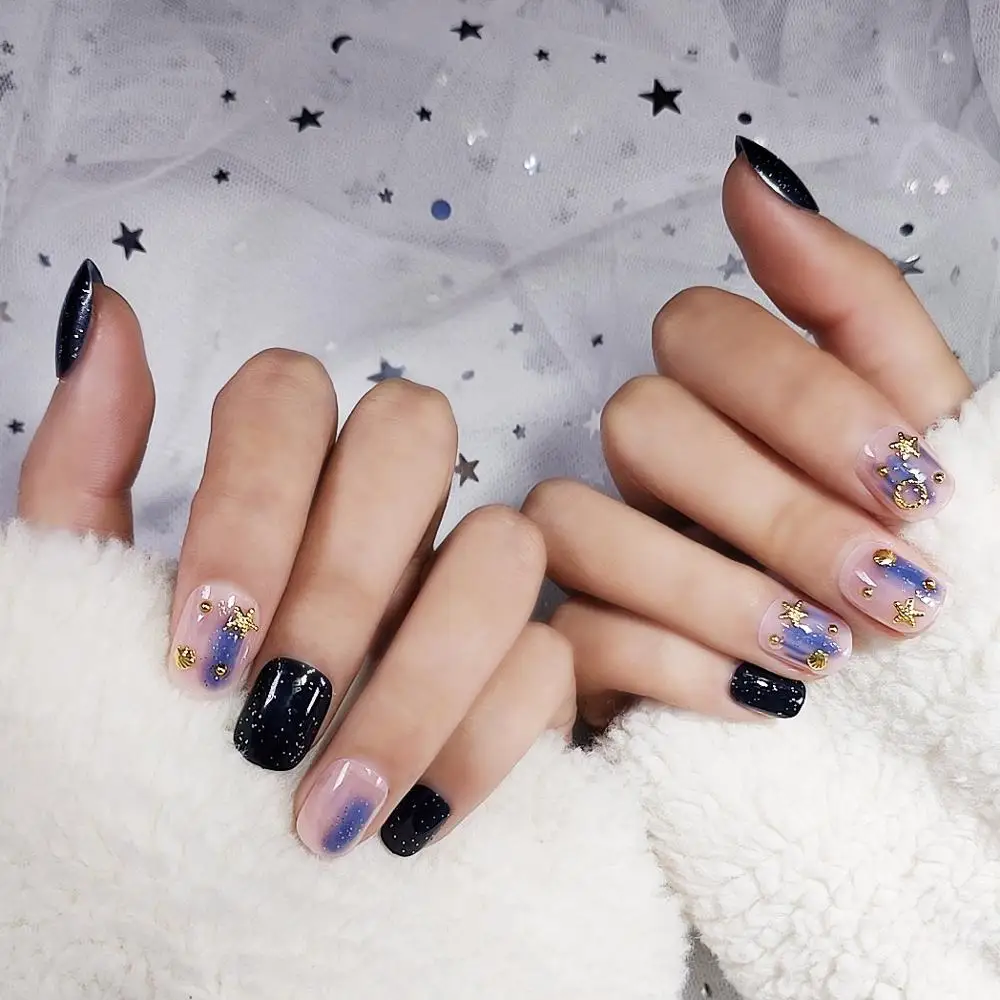 

Накладные ногти женские с клеем, 24 шт., блестящие однотонные синие короткие накладные ногти с полным наконечником, металлическое украшение ...