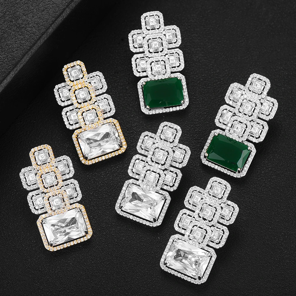 Женские серьги гвоздики с фианитом в виде багета|Серьги-гвоздики| |