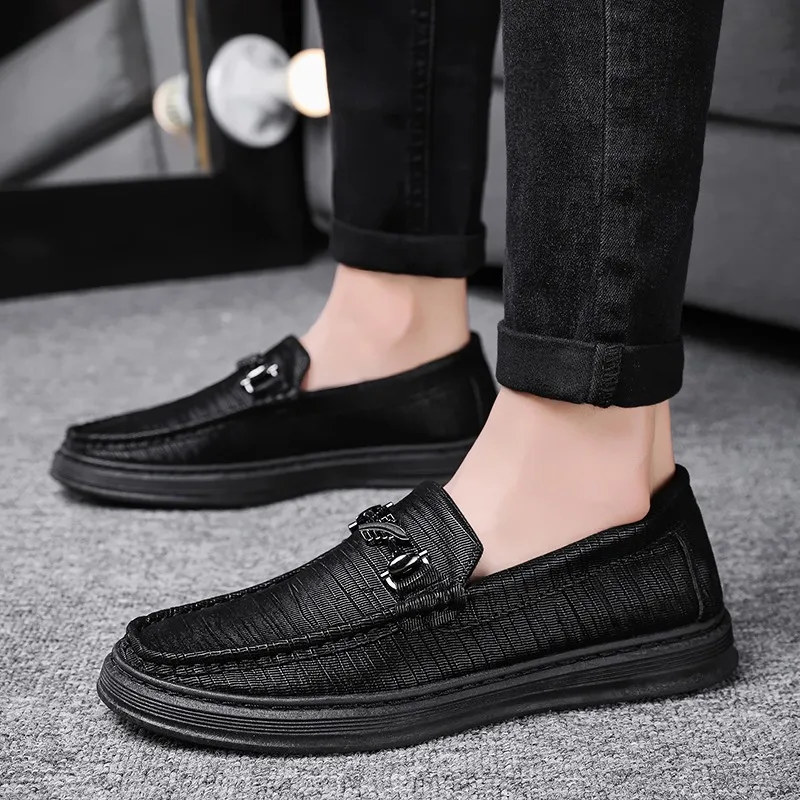 

2021 Men Sneakers Trend Classic Casual Shoes Designer Male Comfortable Breathable Loafers Outdoor Walking Sneakers Moccasins