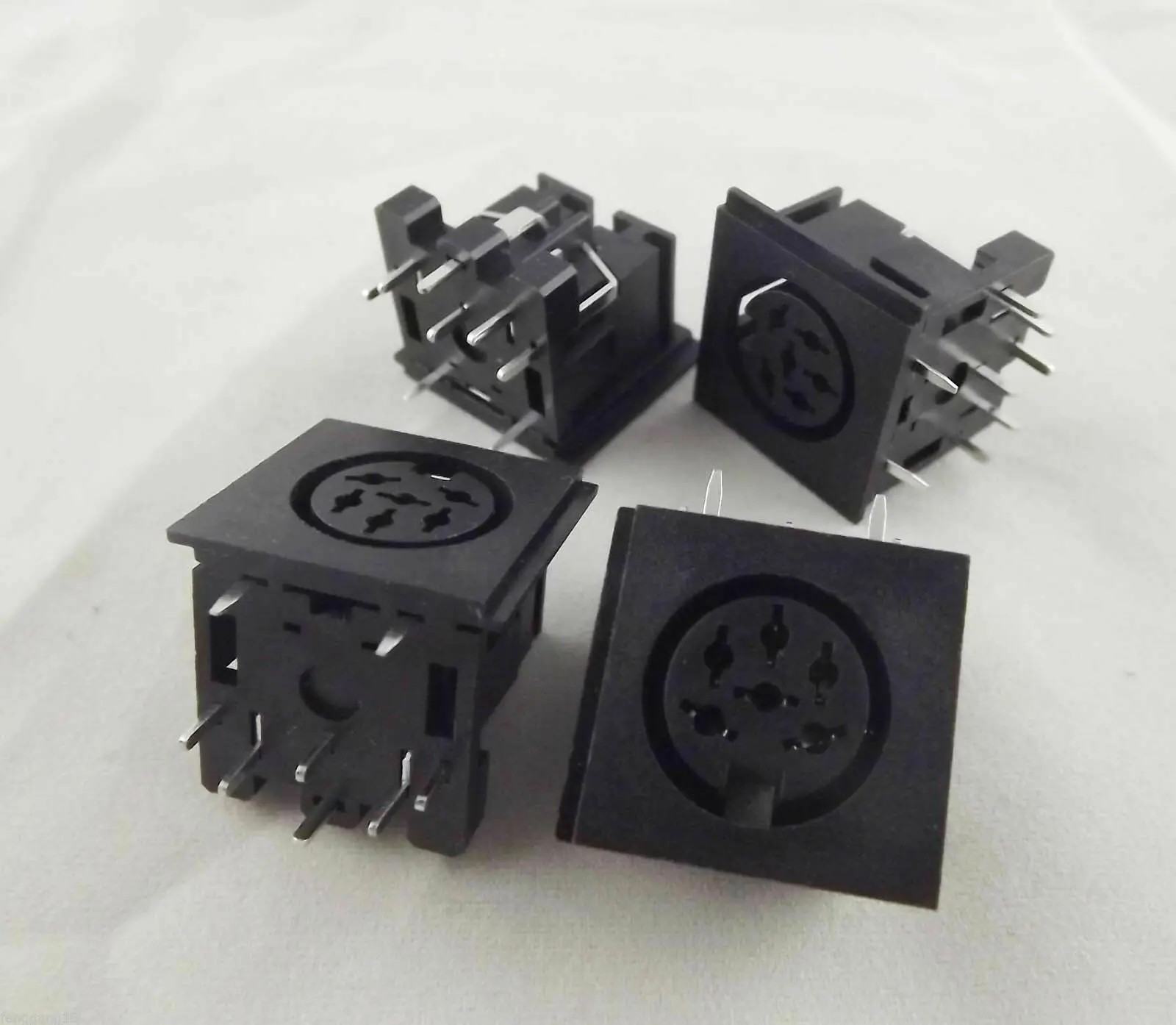 

5pcs DIN 6 Pin Circular Jack Female Panel Mount PCB Mount Connector Adapter