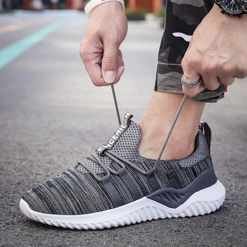 

2021 Hot Brand Men Shoes Lightweight Sneakers Breathable Casual Shoes for Adult Fashion Footwear Lace-Up Stability Men Sneakers
