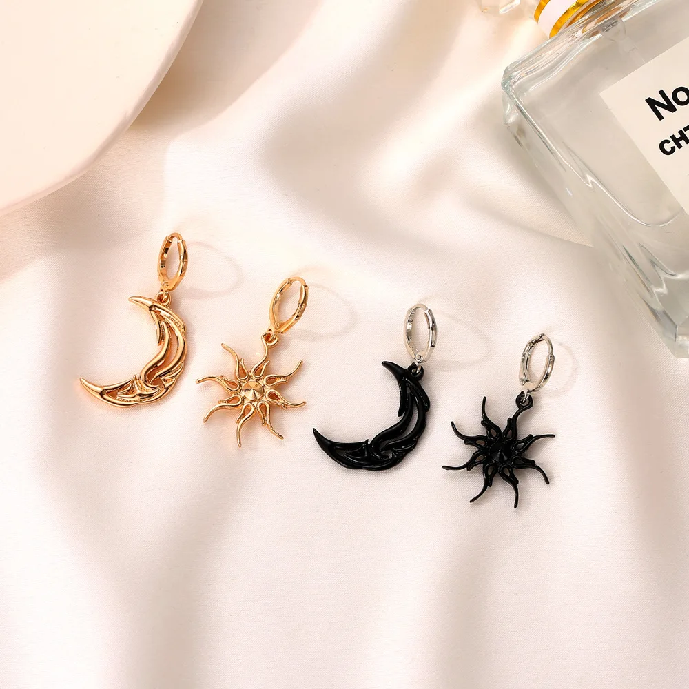 

Retro Style Hollow Out Asymmetrical Sun Moon Drop Earring For Women Girls Fashion Statement Gold Plated Earring Jewelry