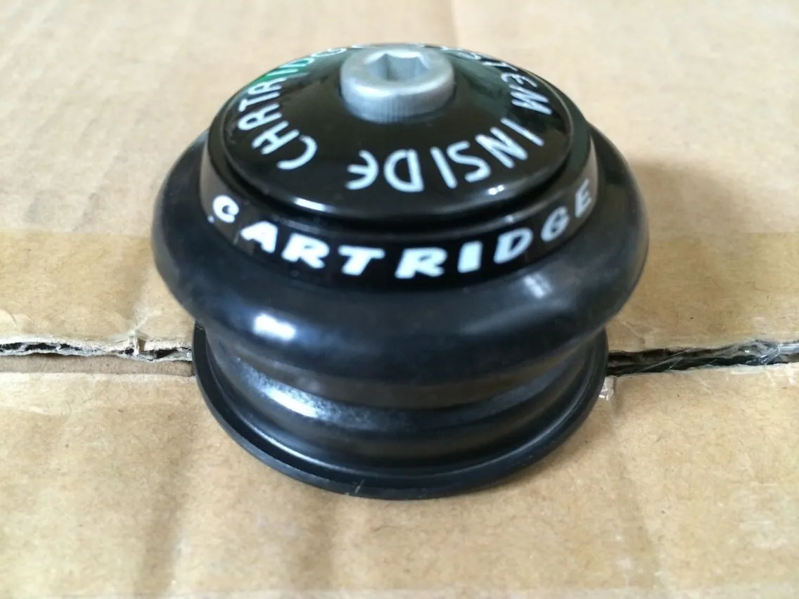 

Гарнитура 44 мм герметичная Встроенная скрытого типа