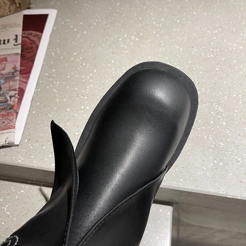 

Solid Women Boots Shoes For Women 2021 Autumn New Embroidery Flats Boots Female Shoes Concise Fashion Slip-On Modern Boots