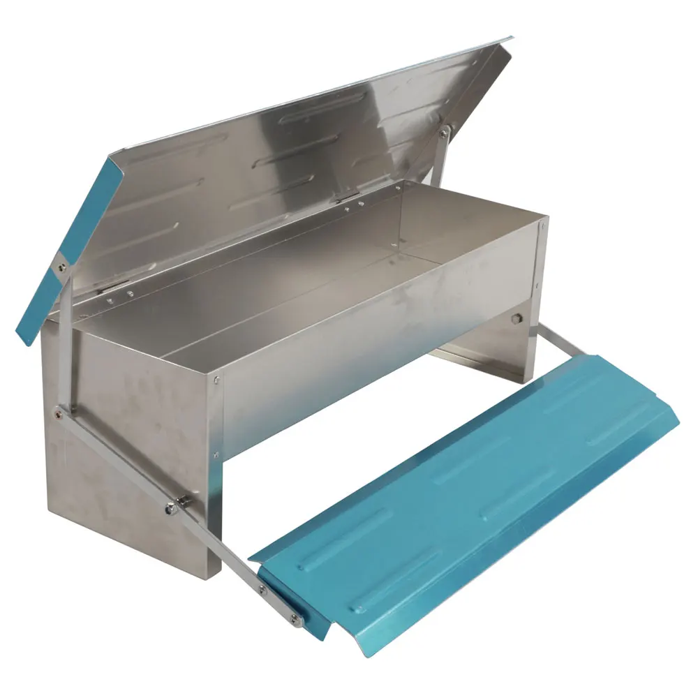 

Алюминиевая кормушка, автоматическая кормушка для цыплят, самооткрывающаяся кормушка, синяя и серебристая, 56x36x18,5 см [US-Stock]