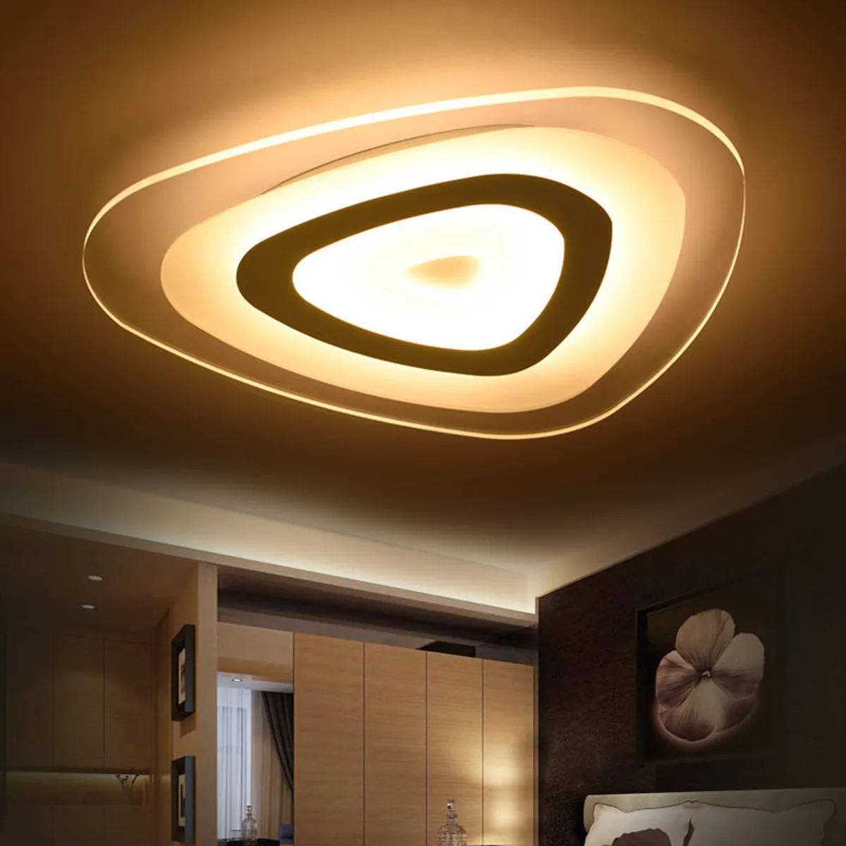 

Modern Ultrathin Ceiling Light LED Arc Triangle Flush Mount Chandelier lamps for Living Room Home 35W