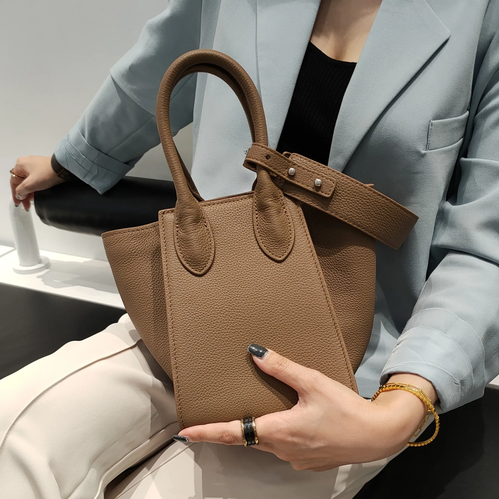 

Fashion High Quality Designer Women Shoulder Bag Casual Tote Bags Bucket Bag Purses and Handbags Luxury