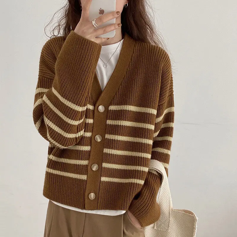 

Women Cardigan Sweater Winter V Neck Long Sleeve Knitted Coat Striped Warm Tops Casual Loose Jumper Female Knitwear Coat 2021
